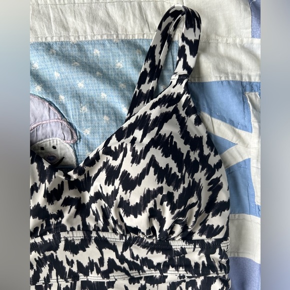 Knix Womens Tankini Swim Suit Top Summer Beach Safari Adjustable Swimwear Medium - Picture 2 of 10